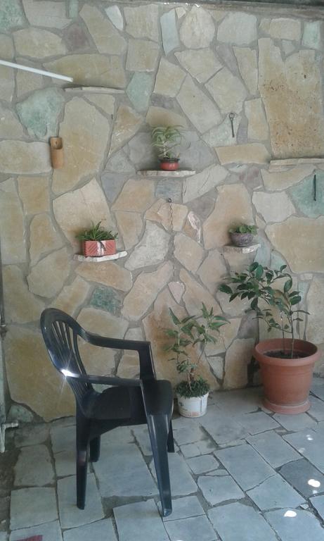 Guest House Ucha Mtsʼkhetʼa Esterno foto